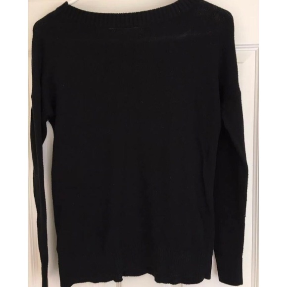 Banana Republic Sweater - Picture 3 of 4